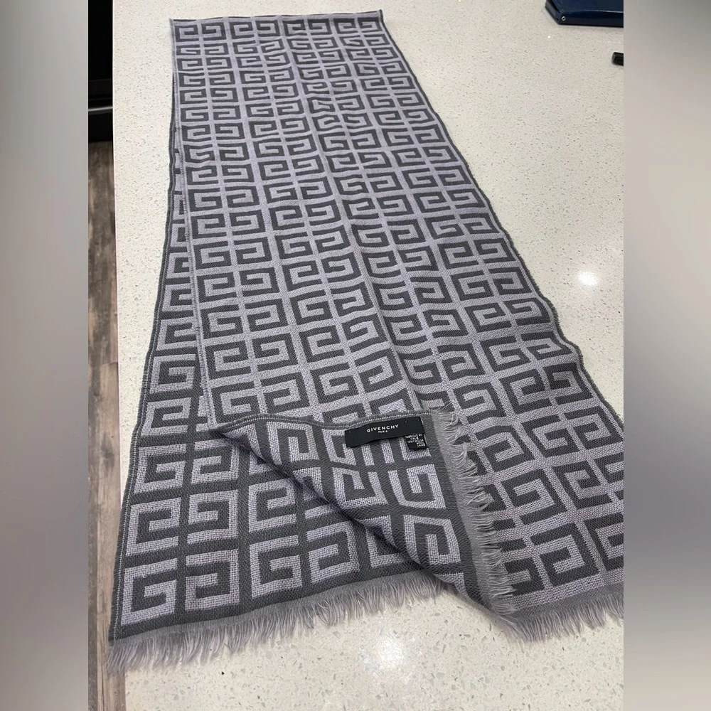 NWOT Givenchy Wool Scarf - Picture 2 of 5
